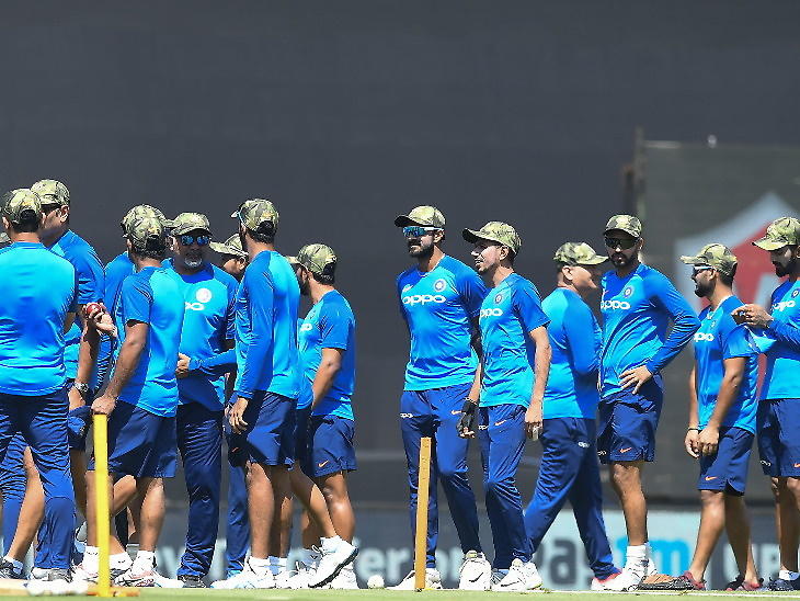 तीसरे वनडे / टीम इंडिया आर्मी कैप पहनकर खेल रही, मैच फीस शहीदों के परिजनों को दी जाएगी